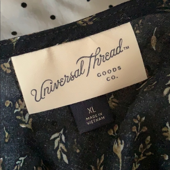 Universal Thread Top - Picture 4 of 5